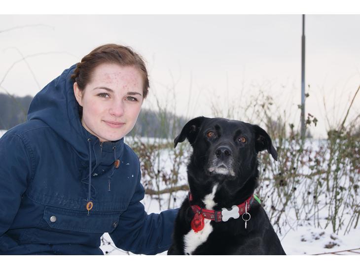 Blanding af racer Ida - velkommen til ida´s profil :) 

her er jeg med min søster trine i haven  billede 1