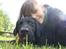 Labrador retriever Anton - Anton og jeg hygger på græsplænen. Jeg elsker dig  smukke. 03/09-2012.