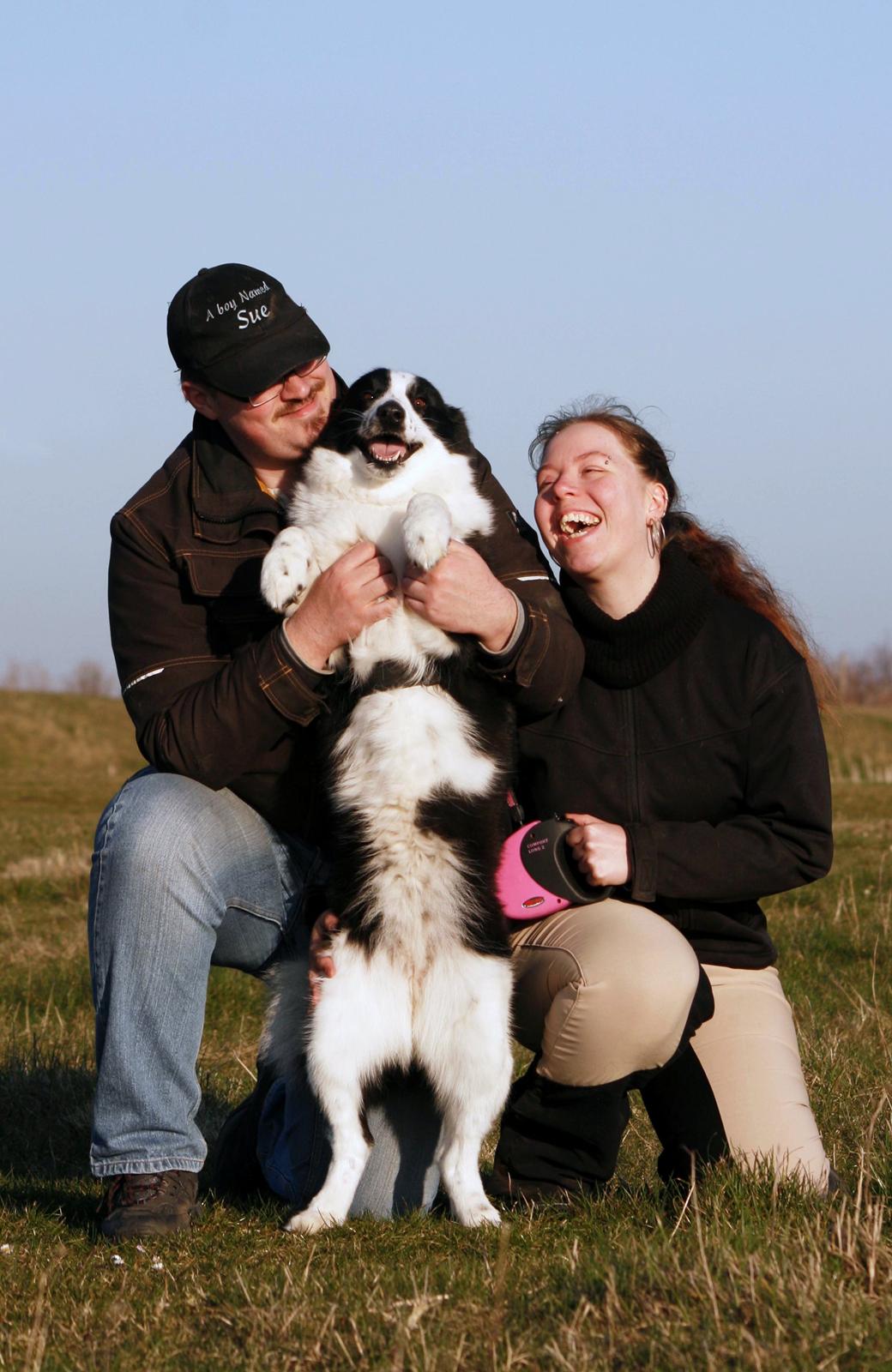 Karelsk bjørnehund Fifi - R.I.P. - 2) Familieportræt på Fifis 7 års fødselsdag - Fotograf: Joveno Foto billede 2