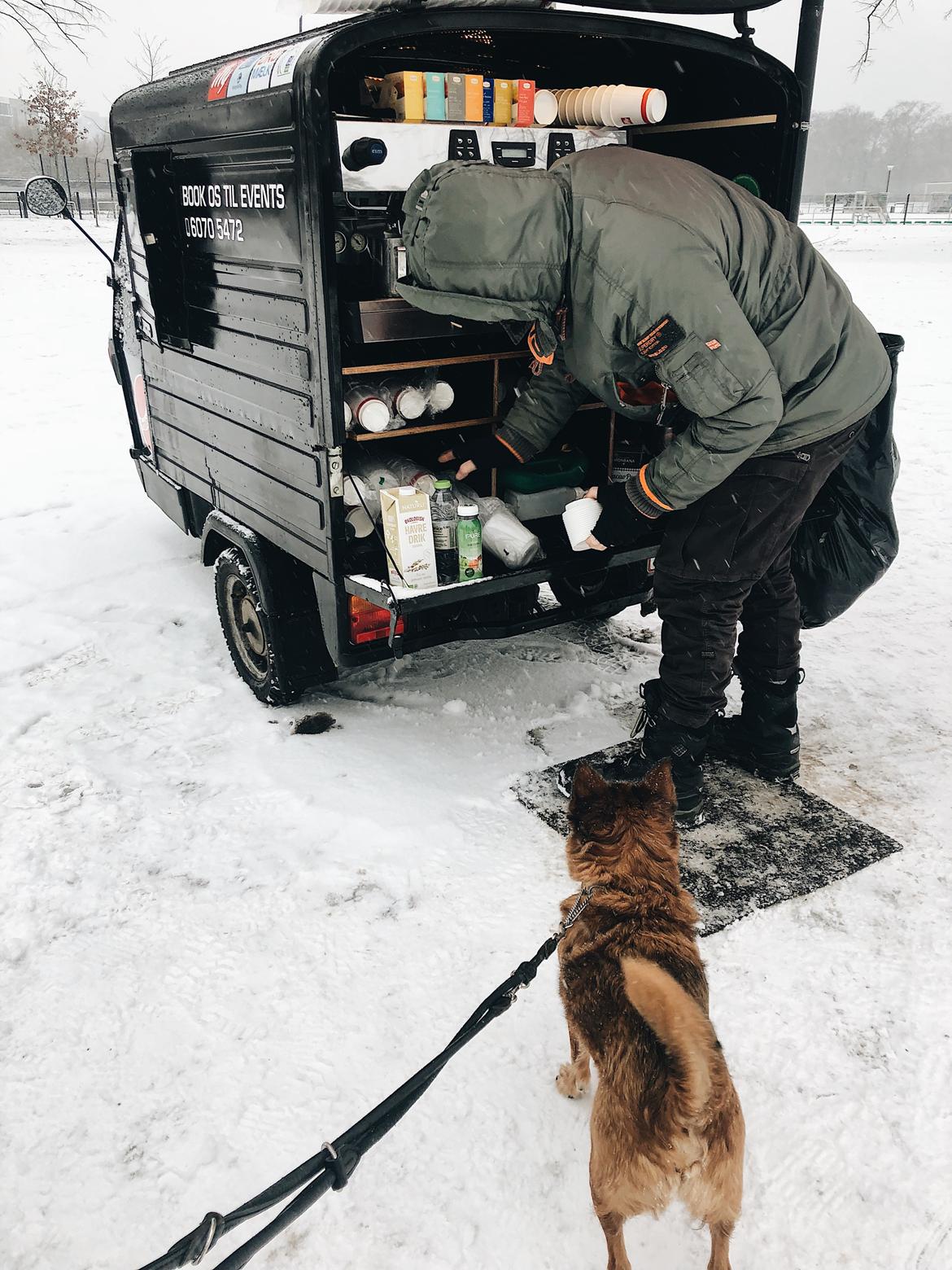 Blanding af racer Feike  - En puppacino to go, tak!  billede 27