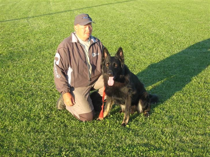 Schæferhund Tobila`s Felix - Mig og min "far" billede 18