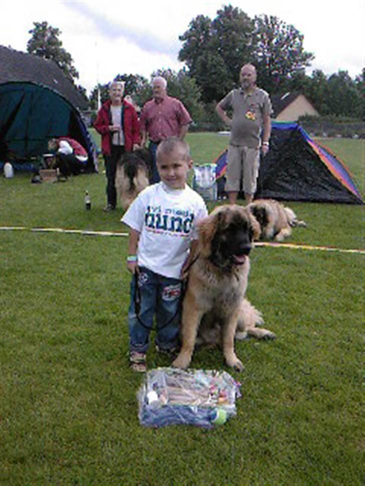 Leonberger Gaia - JA vi vandt mor! (nr1 hund/barn 7/7´07) billede 8