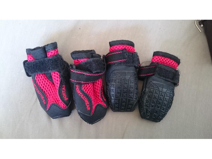 {{currentPhoto.altText}} billede {{currentPhoto.number}}