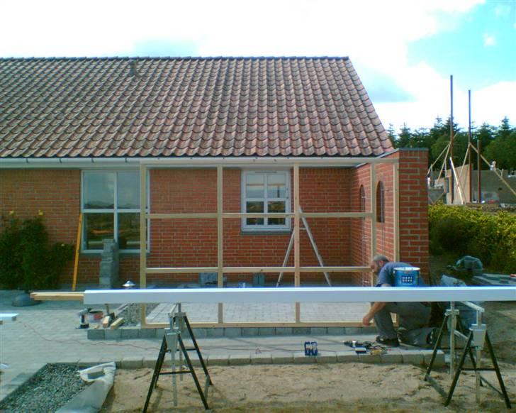 Bygning af kattegård ! billede 2