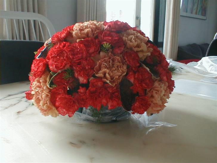 Blomster jeg har lavet. - Alm. asymetrisk bordekoration. billede 16