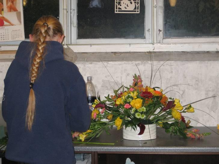 Blomster jeg har lavet. - Dekorationer til min oldemors 90 års fødselsdag. billede 41