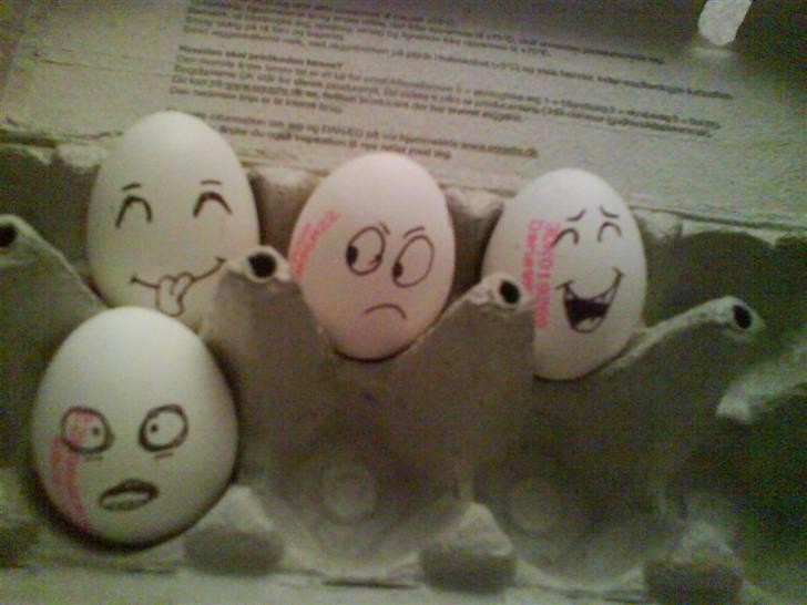 Kreativ - Griner så meget have nogel æg der var bleven for gamle så ville lige lege billede 51