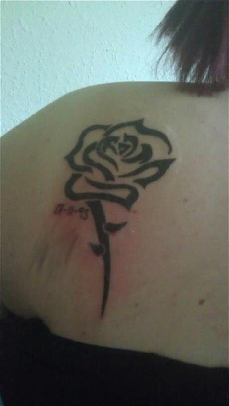 Tatoveringer - Tribal rose. billede 6