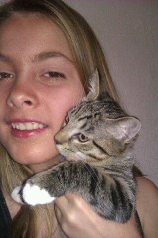 Huskat Buster Fordvundet:'( - Jeg ved godt jeg er mega brun i hovdet, men lev med et. dagen efter jeg havde fået den lille prinse-mand :* billede 5