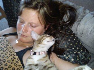 Huskat Silke - Sover lig til middag med min mor:)
 billede 16