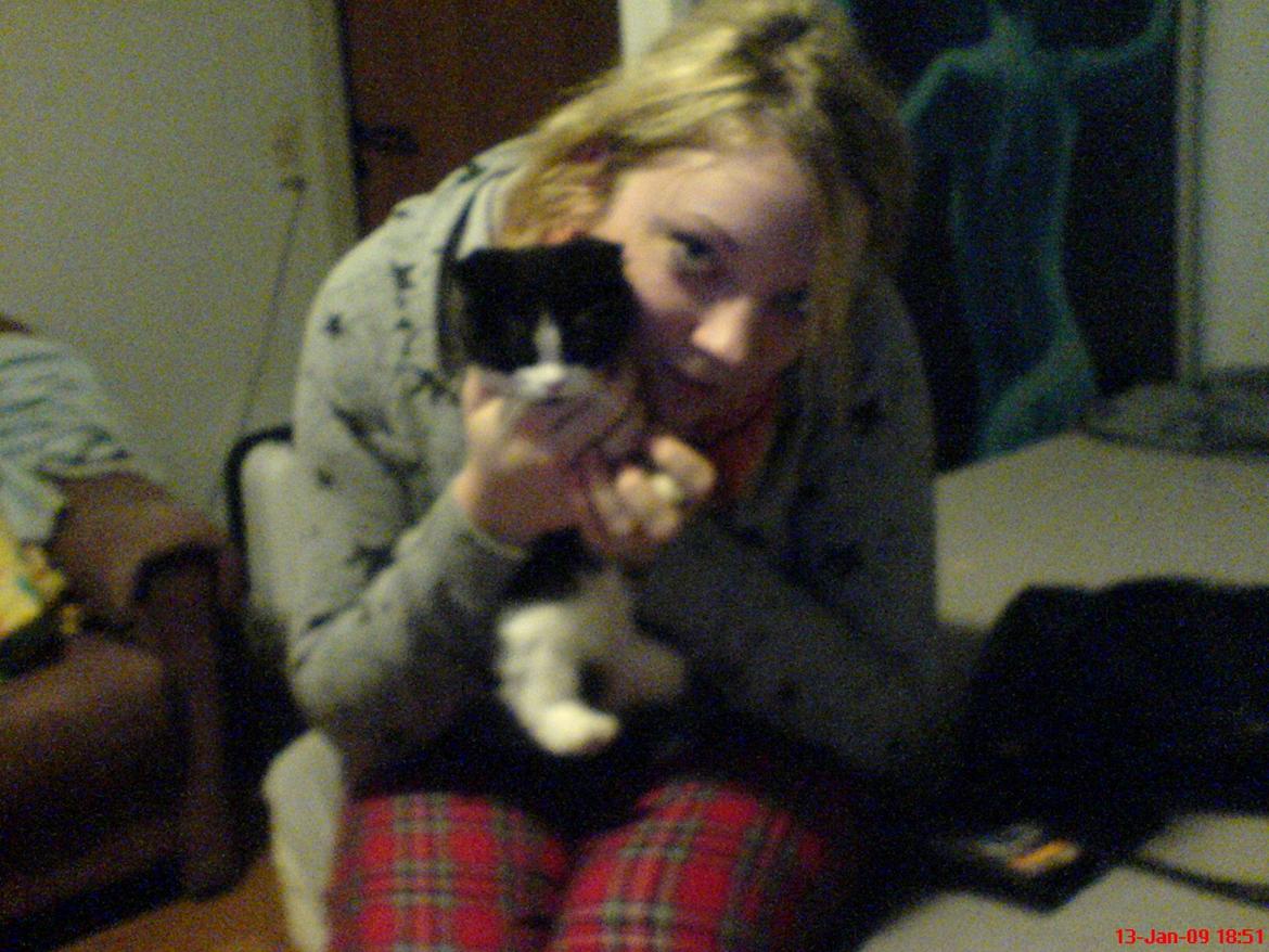 Huskat Tyson - Lille Tyson sammen med min datter billede 10