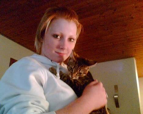 Huskat Liva - HaH! nu kan hun ikk fange mig, hende Emma billede 5