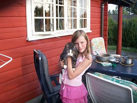 Huskat NELLY - mig og min mor er vi ik smukke ? billede 14