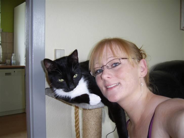 Huskat Buster - Lige et billede af Buster og mor :) billede 16