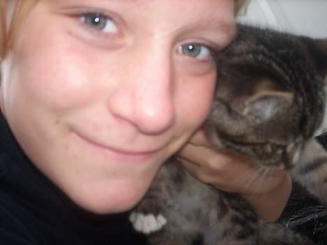 Huskat Buster <333 billede 7