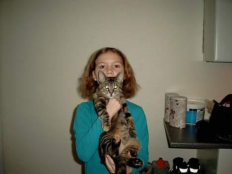 Huskat Pjuske Aflivet d.30.05.07 - "Se hvor fin jeg er." billede 4