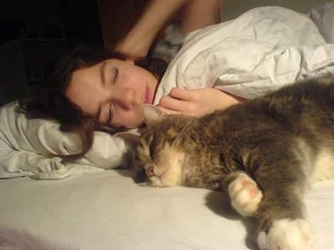 Huskat Mini < 3 - billeder af os imiens vi sover < 3 :´) billede 4