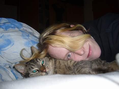 Huskat Casper - vi lægger bare putter.. ser det ikke dejligt ud?? billede 13