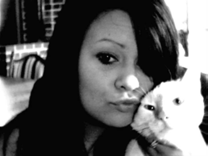 Huskat Blondi (Død) billede 17