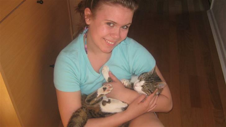 Huskat Tulle  - mig der sidder med tulle (: billede 20