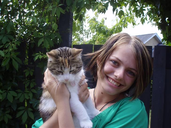 Huskat Miss Tiger - Mig og missen :D billede 6