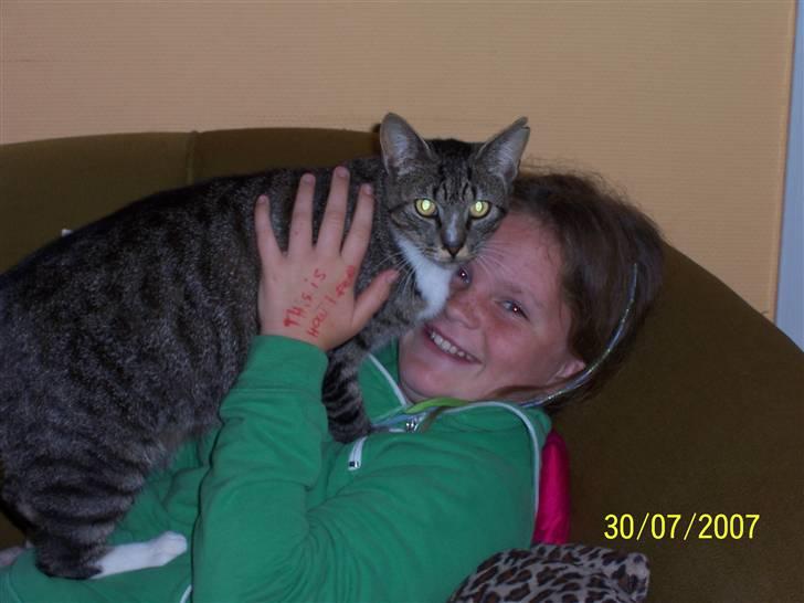 Huskat Snip - Mig og Snip, en måned eller 2 efter jeg fik hedne<´3 billede 2