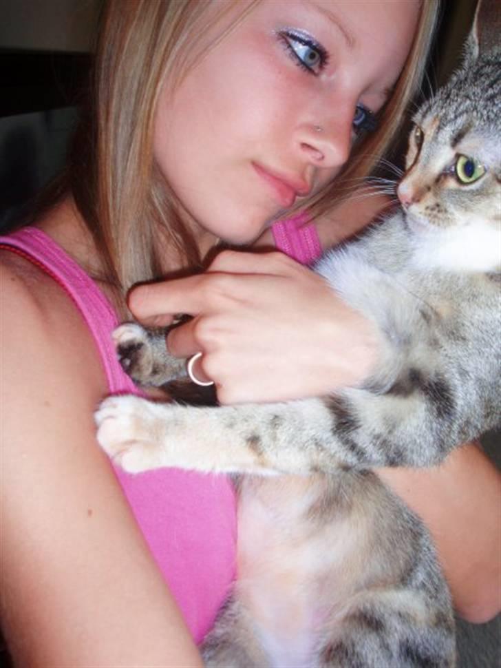 Huskat Adina - Mig og Dina :) billede 14