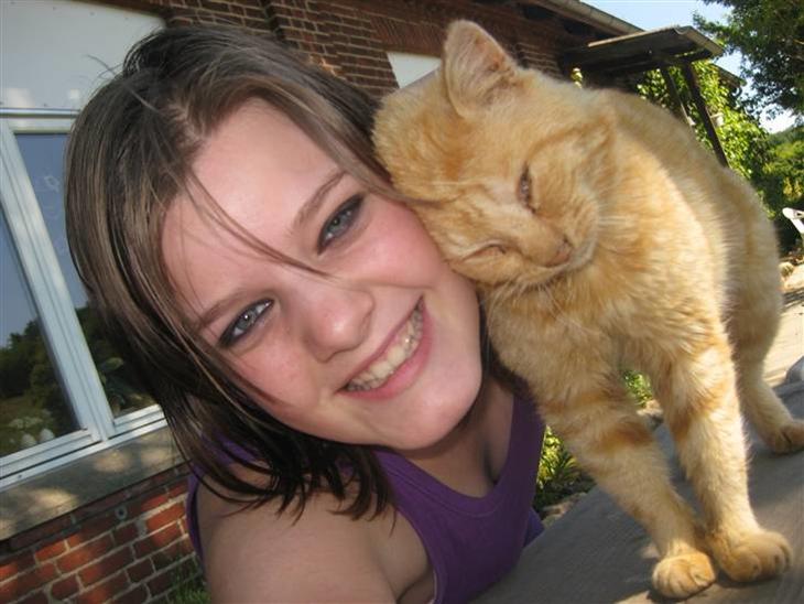 {{currentPhoto.altText}} billede {{currentPhoto.number}}