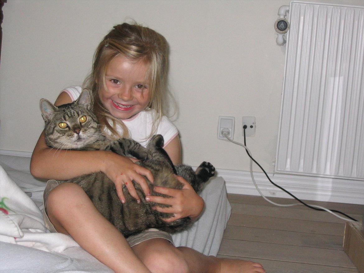 Huskat Louie - Velkommen til Louies profil;)
Mig og louie da jeg var helt lille<3. billede 1