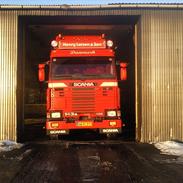 Firmaets 143m v8 400hk
