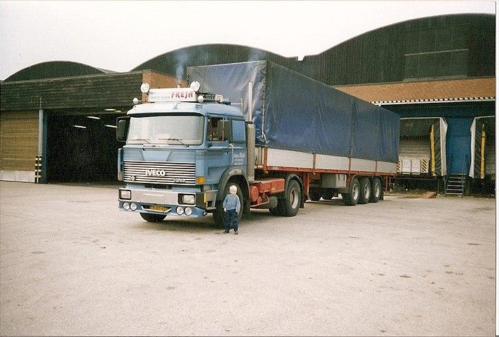 Iveco Turbo Cowboy og trailer - Den bette knægt er mig billede 1