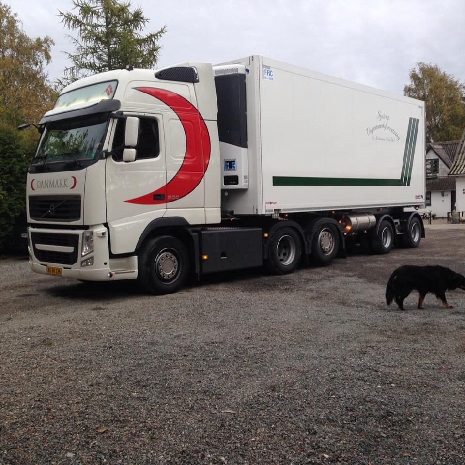 Jystrup Vognmandsforretning v/ Svend Kristiansen & Søn - Vogn 9. Volvo FH500, årgang 2012. Da den kom hjem, ser idag ud som vogn 2. Holder med nummer 2 nye link :) (Gl. Thomas Poulsen- Skive)  billede 3