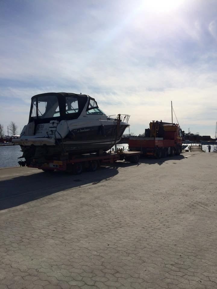 Johannesen Kran - Transport af motorbåd billede 15