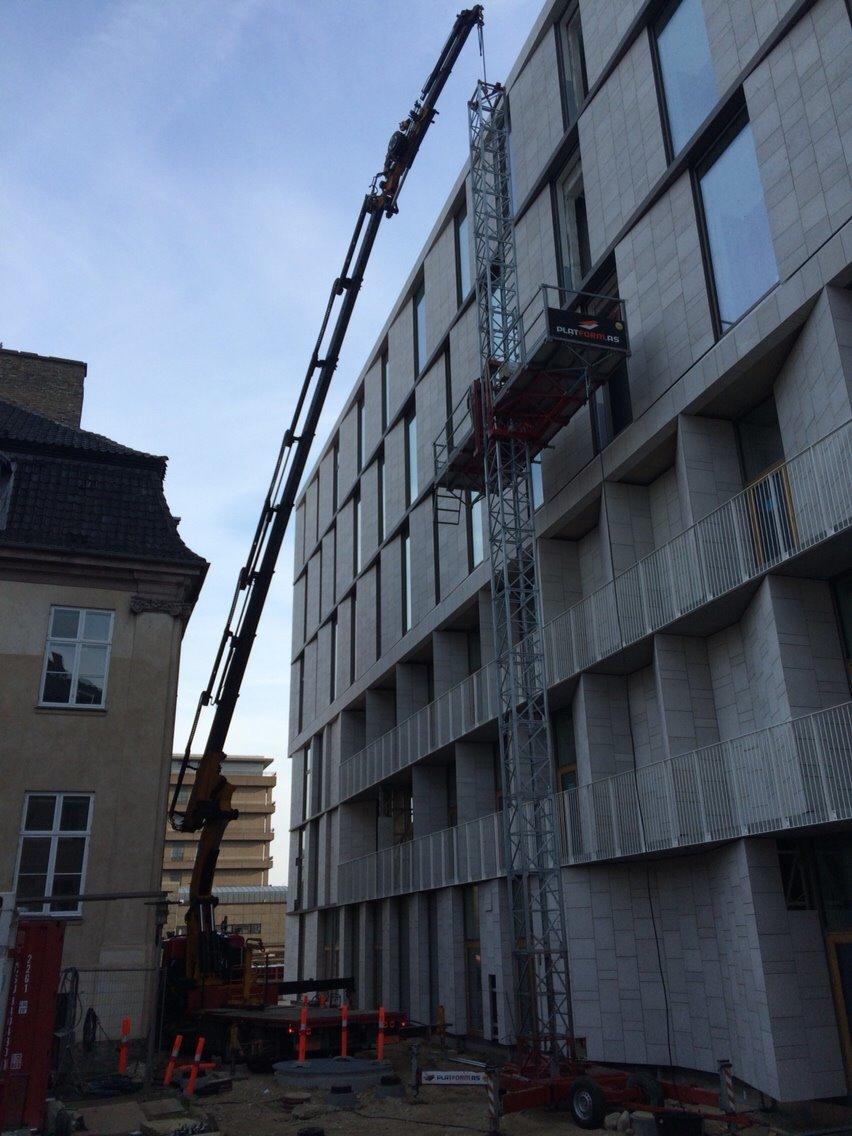 Johannesen Kran - Mont. arbejdsplatform på Rigshospitalet billede 24
