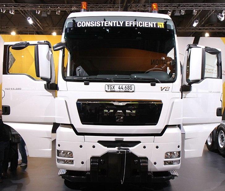 MAN TGX  44-680 5 AKSLET billede 27