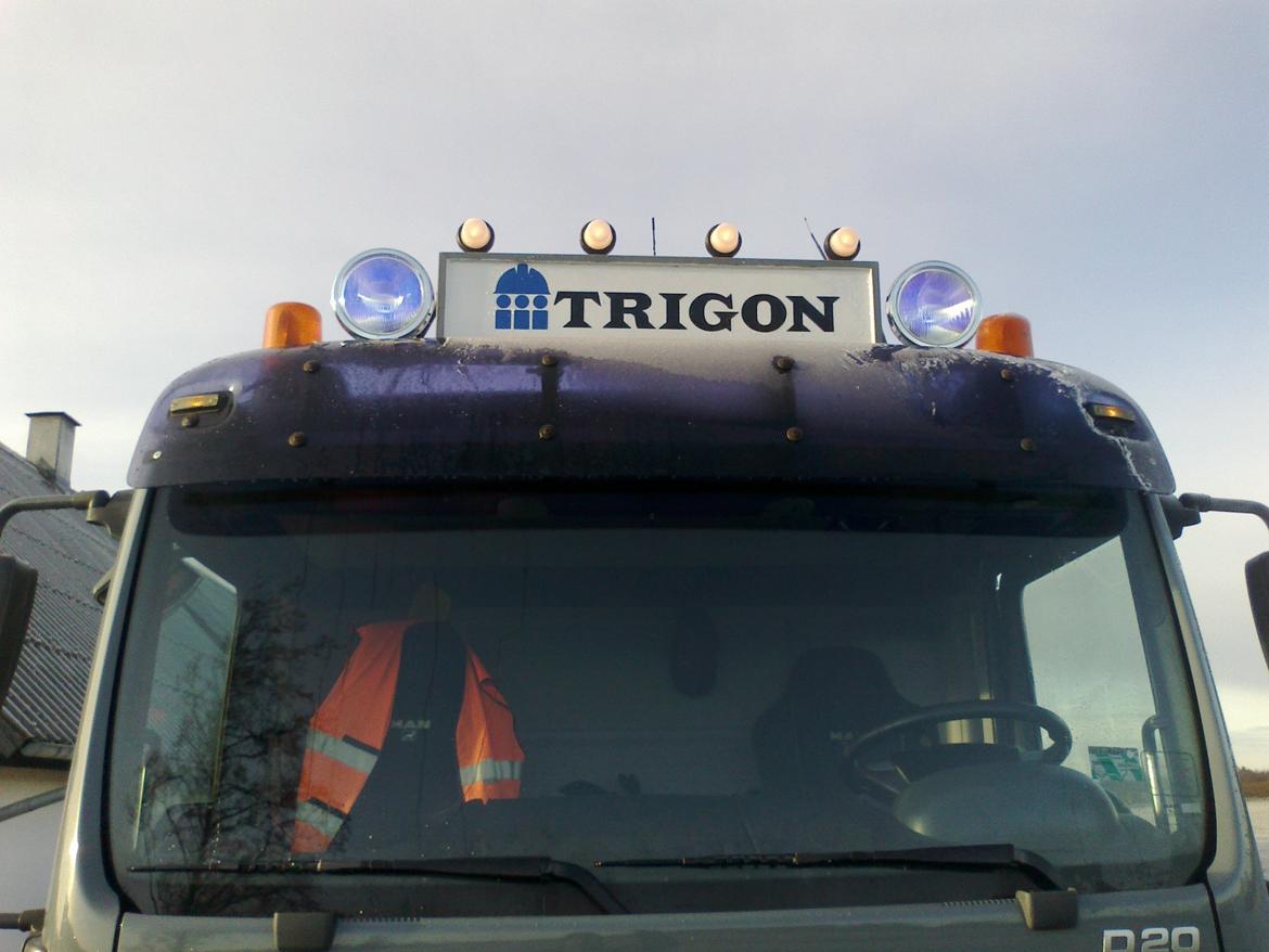 Lidt forskelligt - Så kom der lys på taget


 billede 52