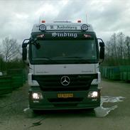 Mercedes Actros 2546