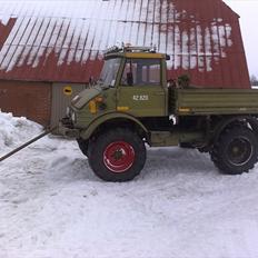 Mercedes unimog 406