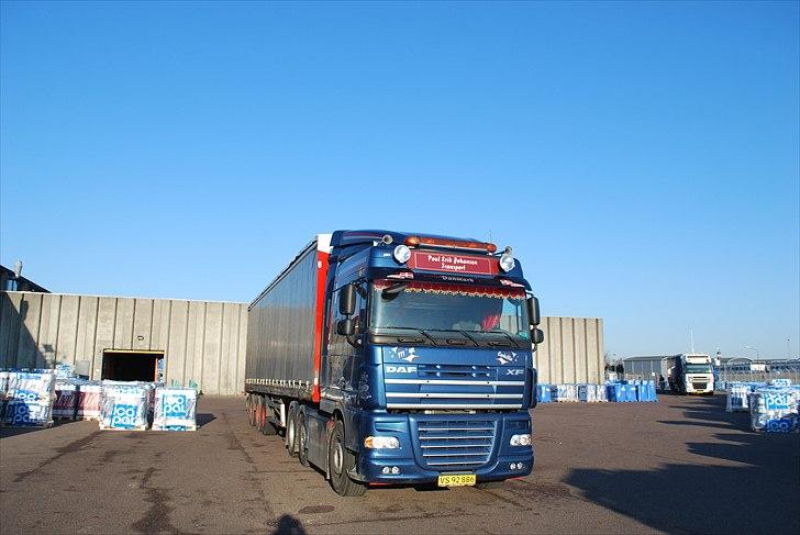 DAF 105.410 - Har lige læsset til dagens tur på Icopal billede 4