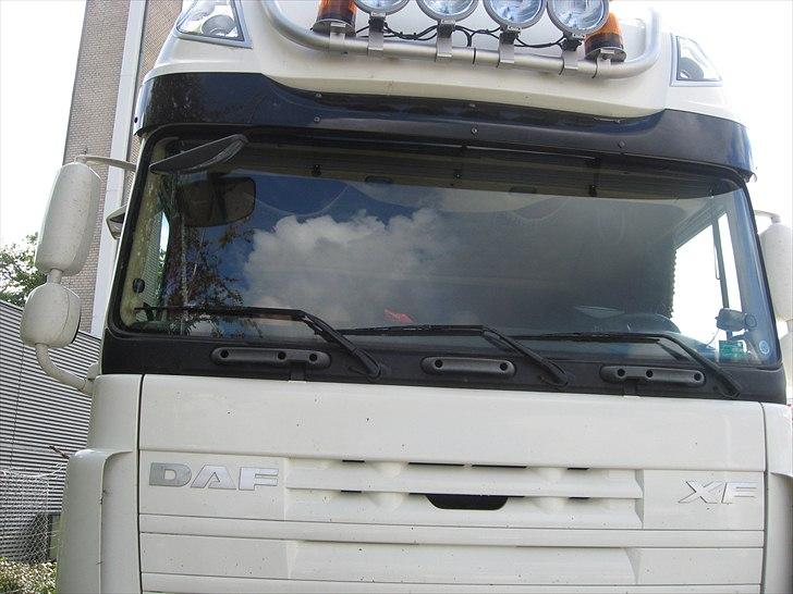 DAF xf  105  KØRER DEN IKKE MERE  billede 11