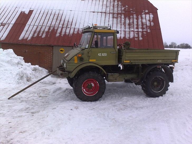 Mercedes unimog 406 billede 3