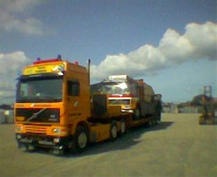 Volvo F12-405 globetrotter billede 4