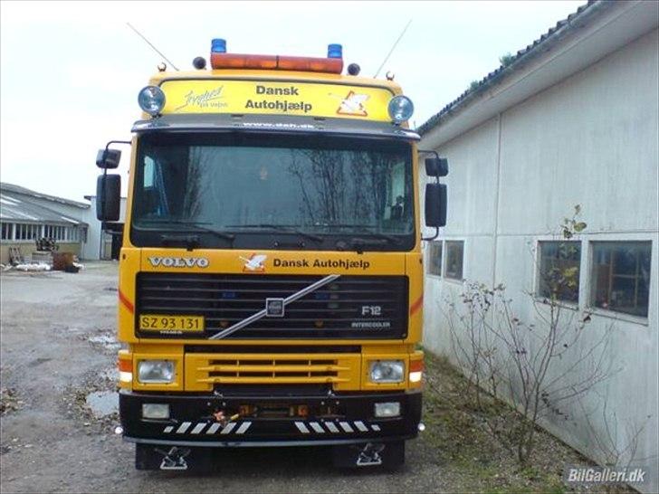 Volvo F12-405 globetrotter billede 8