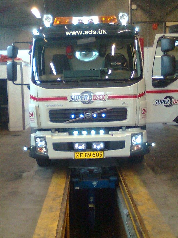 Volvo FL billede 1