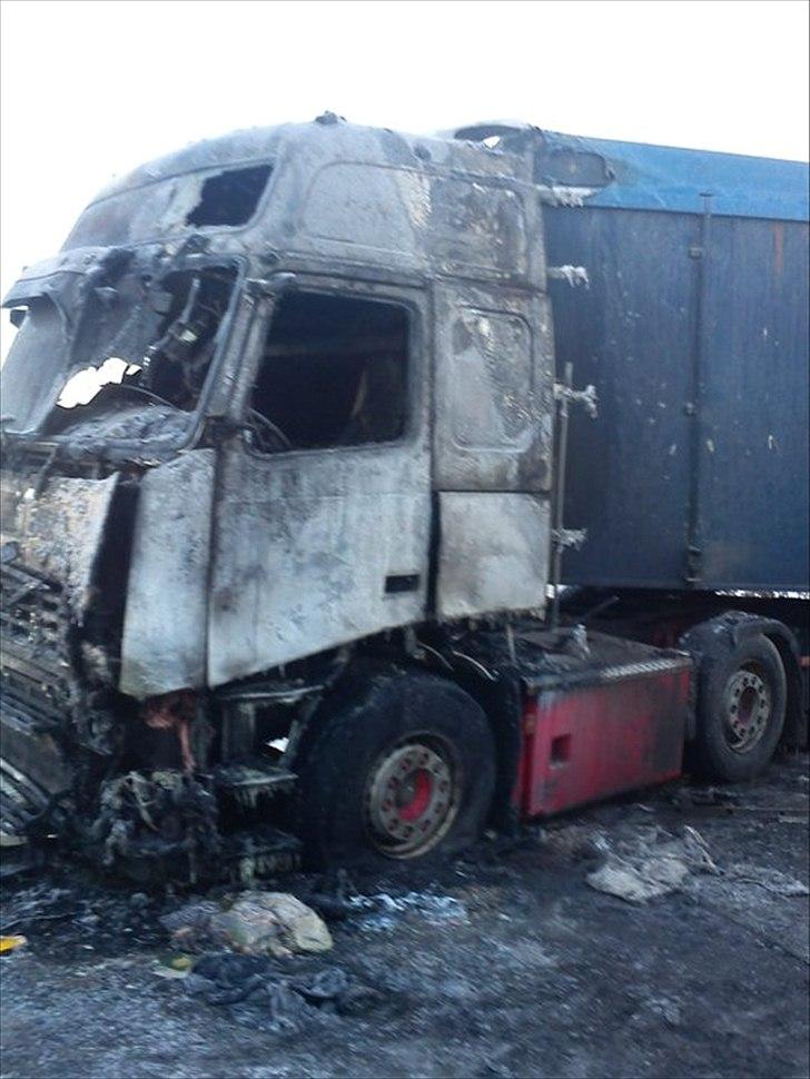 Volvo fh12 - sådan ser den ud idag...  ingen ved hvad der er sket billede 13
