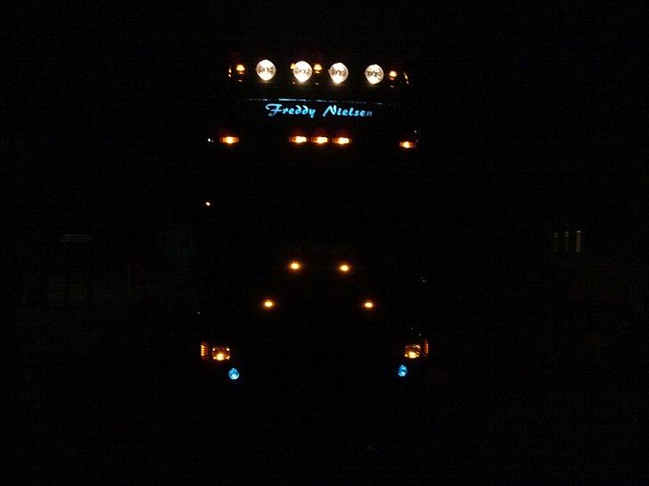 Scania R580 6x2 - Skulle lige se lyset om aftenen ;) billede 4