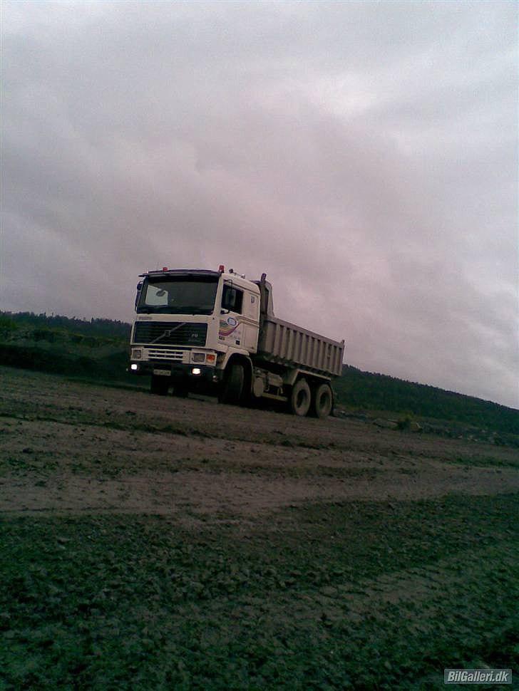 Volvo F12 6x2 - Franzafoss pukkverk :) billede 2