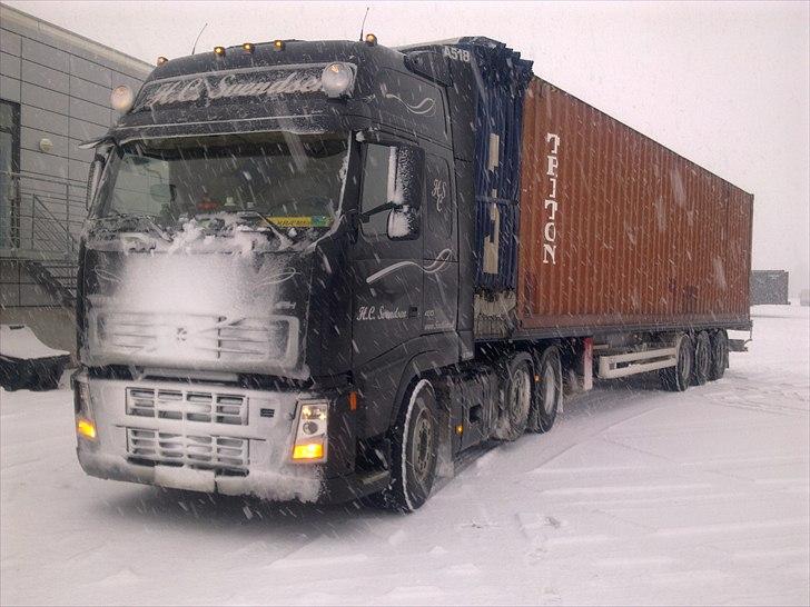 Volvo FH - Efter 3 timers kørsel i sne vejr.  billede 4