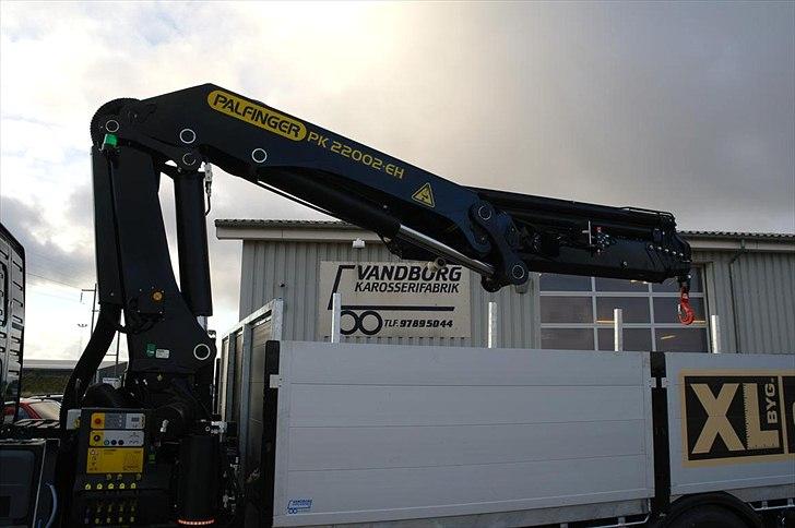 Volvo FM 330 6x2 billede 4