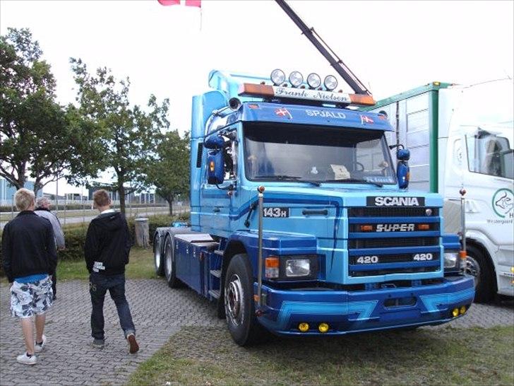 Scania T143 billede 1